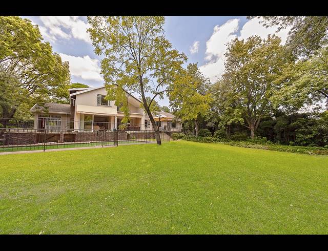 6 BEDROOM FREESTANDING TO LET IN GLENADRIENNE